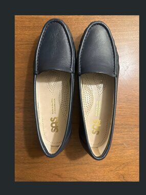 SAS Simplify Navy Blue Leather Slip On Comfort Moccasin Loafers Size 7.5
